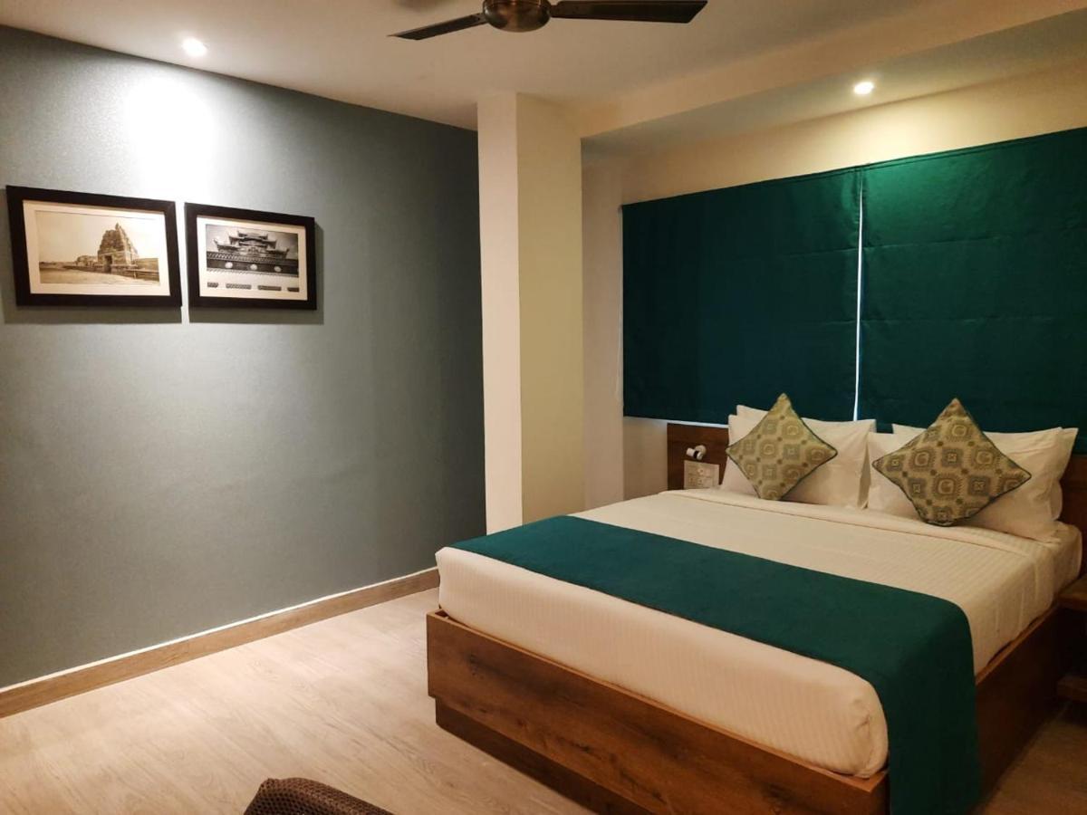 Regenta Inn Grand Koramangala By Royal Orchid Hotels Bangalore Exterior foto